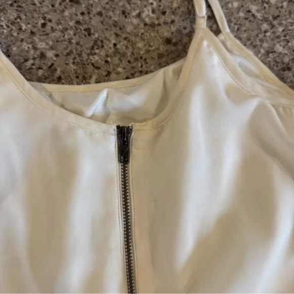 American Eagle Ivory Overlay Dress - Size 2 - Pre-Loved ⭐🤍 - Picture 5 of 13